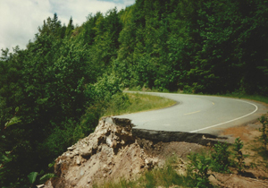 Oregon road drops off